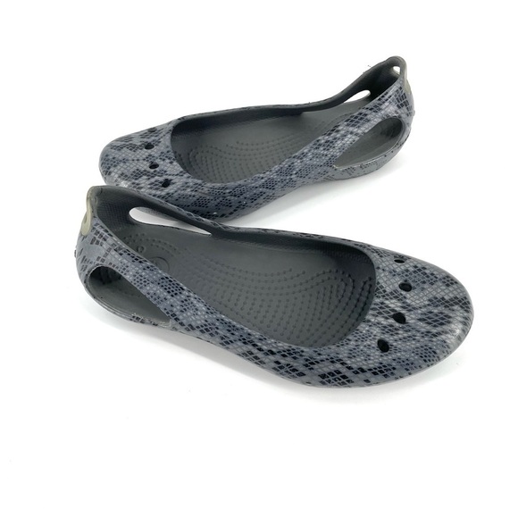 Crocs Kadee Ballet Flat Slip On Shoes Snake Print Casual Sandals - Picture 2 of 7